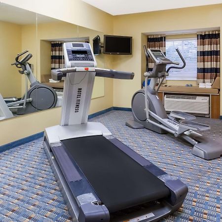 Microtel Inn & Suites Dickson City Buitenkant foto