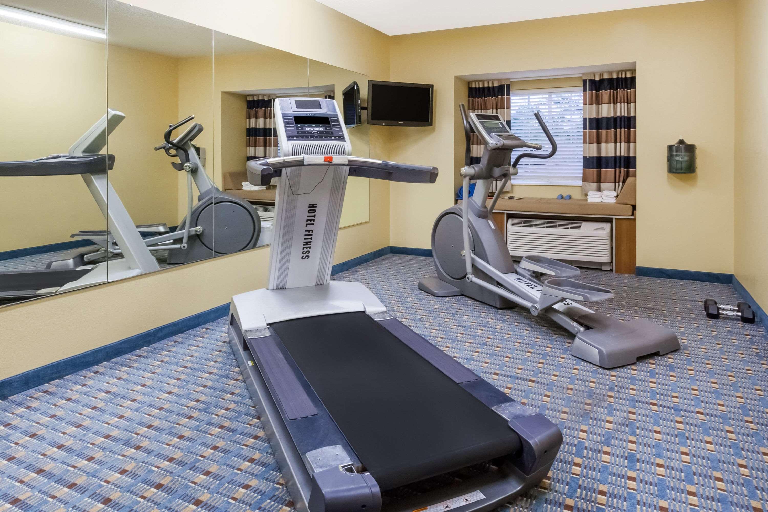 Microtel Inn & Suites Dickson City Buitenkant foto