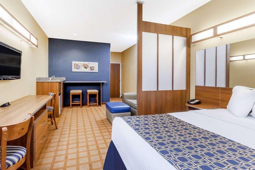 Microtel Inn & Suites Dickson City Kamer foto