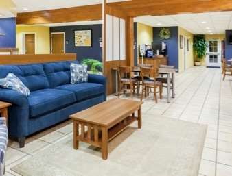 Microtel Inn & Suites Dickson City Interieur foto